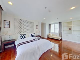 For rent 4 bedrooms condo in Watthana, Bangkok