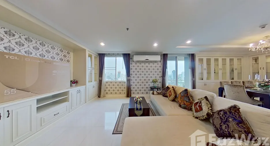Condo en alquiler de 4 habitaciones en Watthana, Bangkok