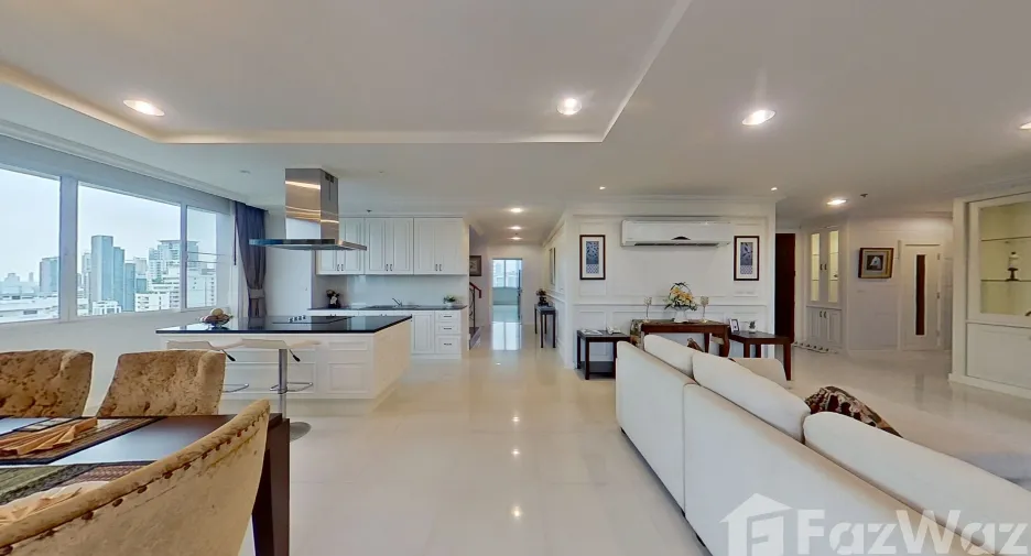 Condo en alquiler de 4 habitaciones en Watthana, Bangkok
