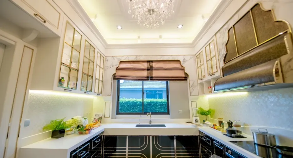 Casa en alquiler de 4 habitaciones en Prawet, Bangkok