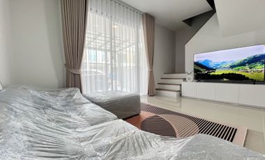 出租 3 卧室 联排别墅 在 Bang Phli, Samut Prakan