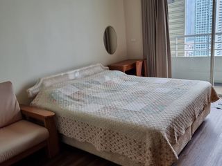 Wohnung zur Miete mit Studio in Khlong San, Bangkok