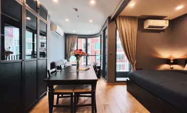 For rent 1 bed condo in Pathum Wan, Bangkok