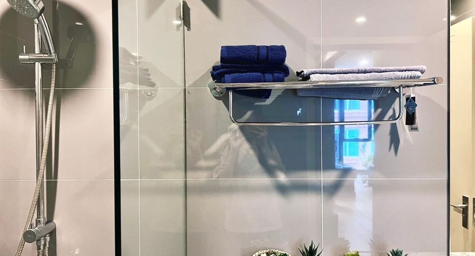 For rent 1 bed condo in Pathum Wan, Bangkok