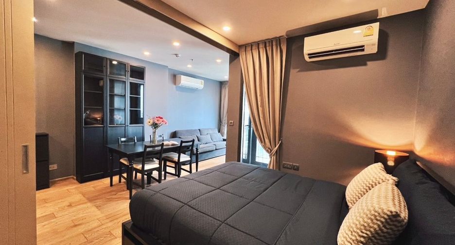 For rent 1 bed condo in Pathum Wan, Bangkok