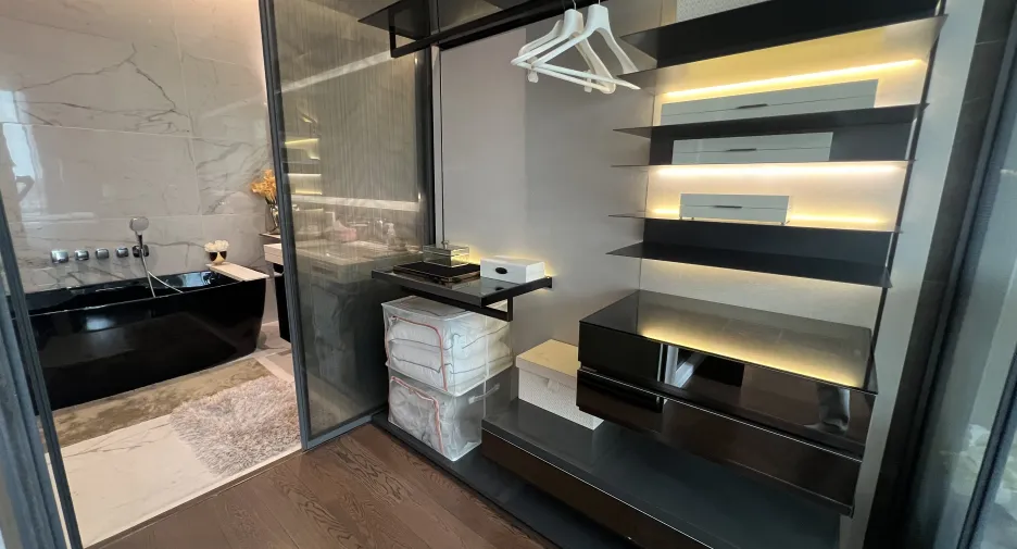 For rent 1 bed condo in Watthana, Bangkok