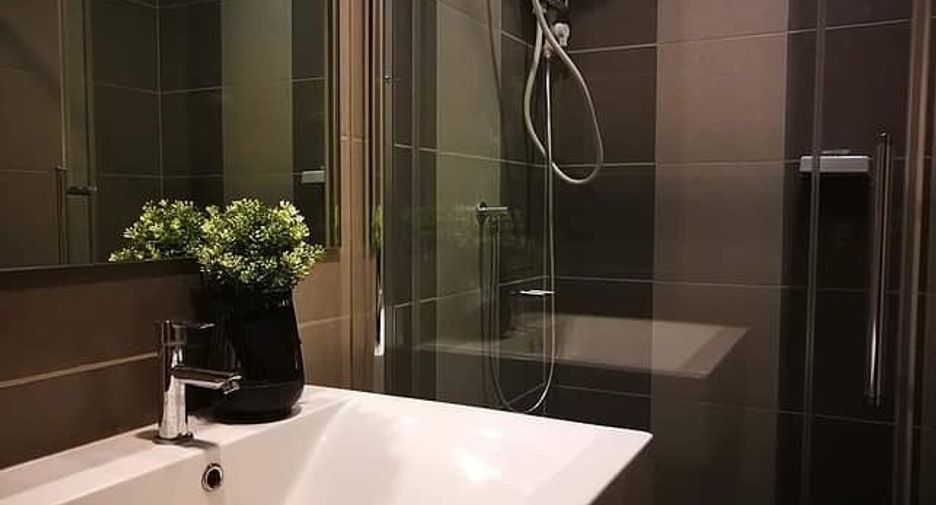 For rent 1 bed condo in Thon Buri, Bangkok