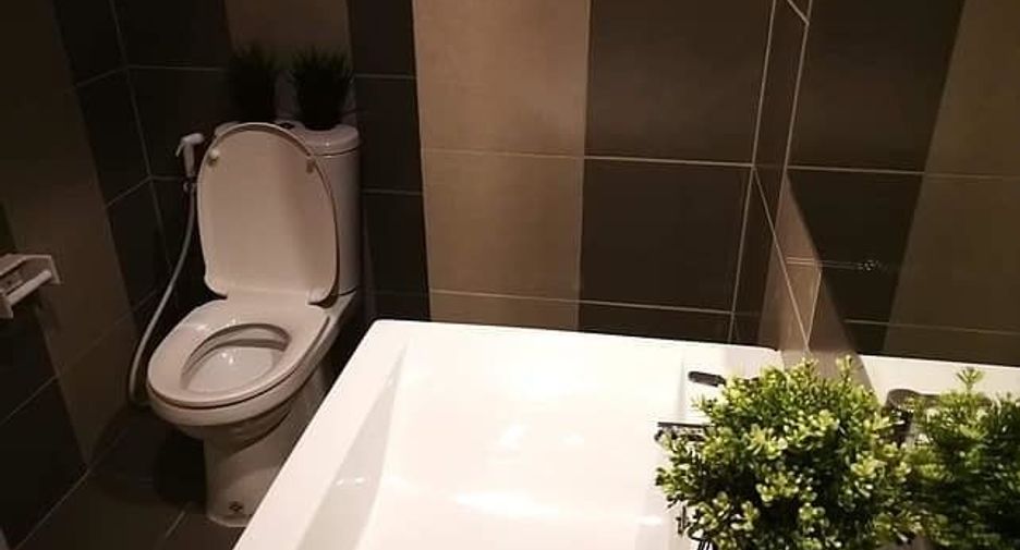 For rent 1 bed condo in Thon Buri, Bangkok