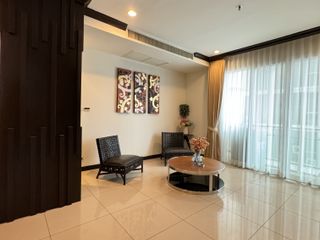 Condo en alquiler de 3 habitaciones en Watthana, Bangkok