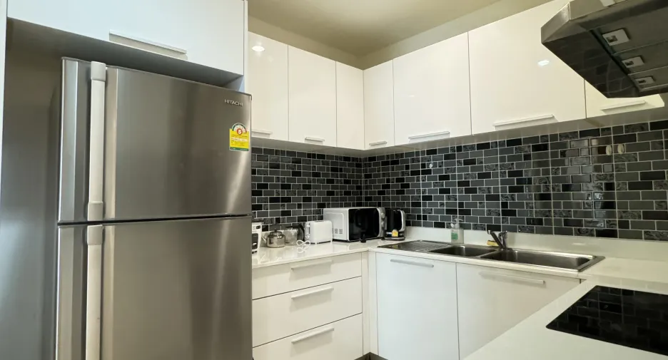 For rent 3 bedrooms condo in Watthana, Bangkok