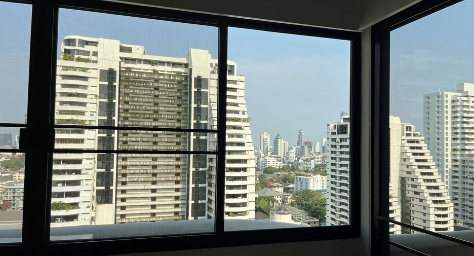 À louer 3 chambres condo à Watthana, Bangkok