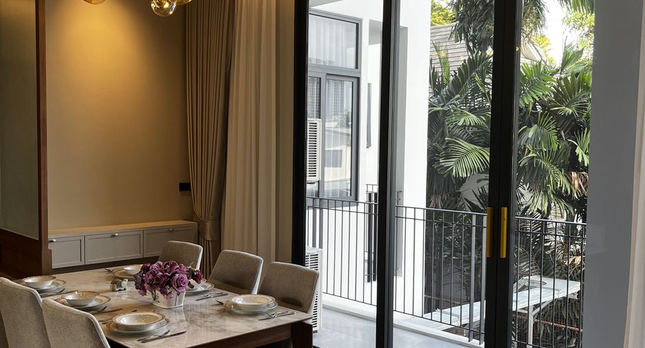 For rent 2 ベッドルーム apartment in Khlong Toei, Bangkok