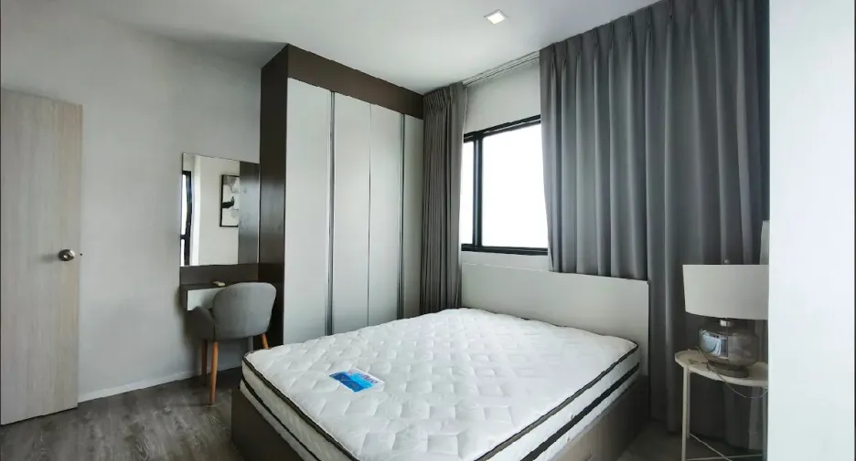For rent 2 bedrooms condo in Mueang Samut Prakan, Samut Prakan