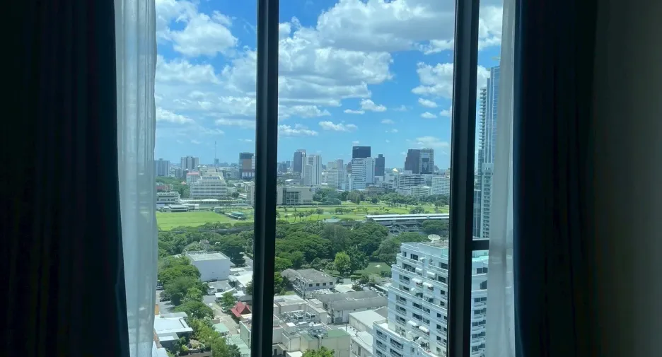 À louer 2 chambres condo à Pathum Wan, Bangkok