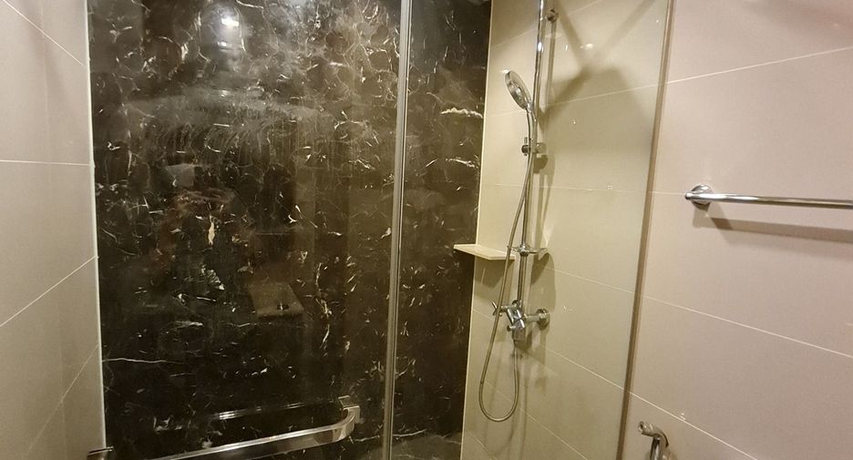 Wohnung zur Miete mit 2 Zimmer in Khlong San, Bangkok