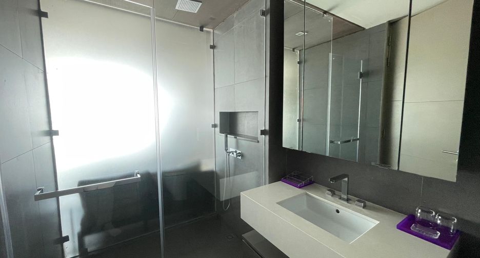 Condo en alquiler de 2 habitaciones en Sathon, Bangkok