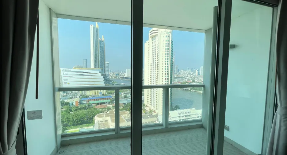Condo en alquiler de 2 habitaciones en Sathon, Bangkok