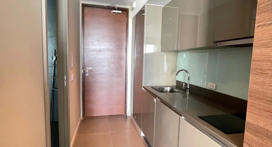 Condo en alquiler de 2 habitaciones en Sathon, Bangkok