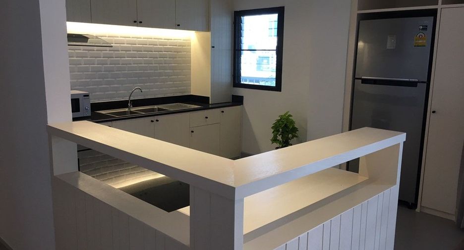 For rent 2 bedrooms condo in Watthana, Bangkok