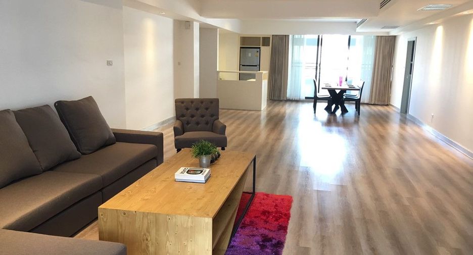 For rent 2 bedrooms condo in Watthana, Bangkok