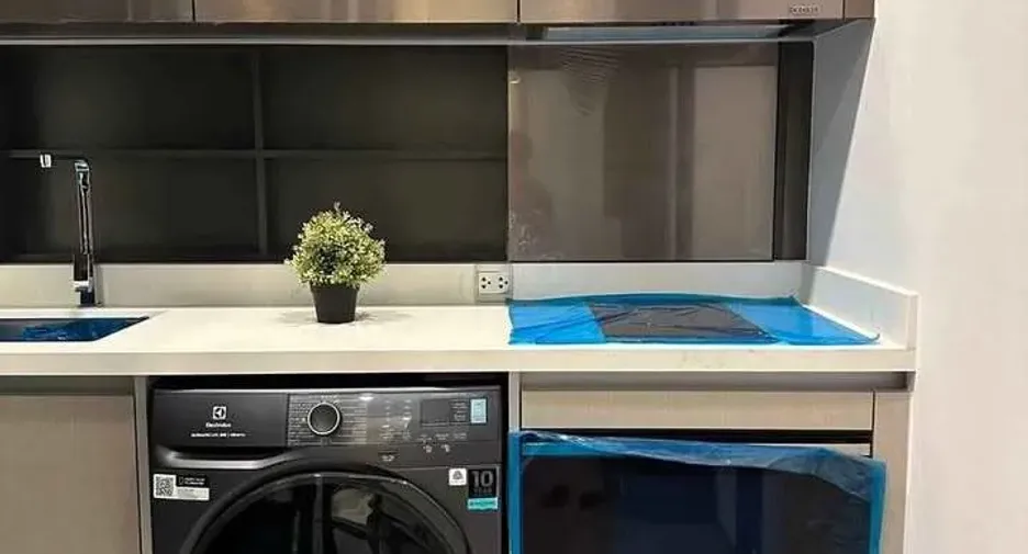 For rent 1 bed condo in Ratchathewi, Bangkok