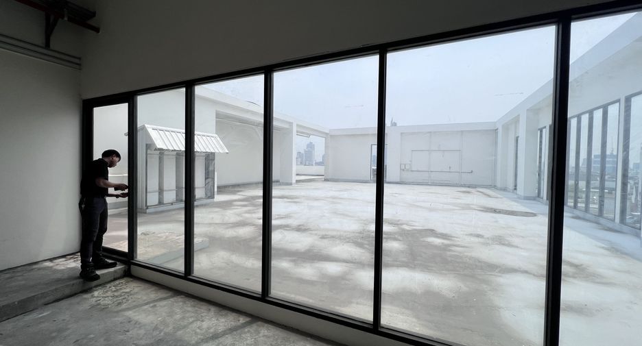 For rent retail Space in Samphanthawong, Bangkok