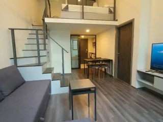 For rent 2 bedrooms condo in Ratchathewi, Bangkok