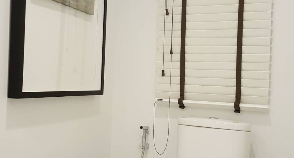 For rent 2 bedrooms condo in Khlong San, Bangkok
