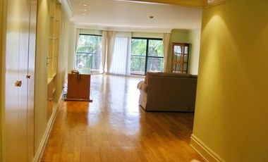 Condo en alquiler de 3 habitaciones en Khlong Toei, Bangkok