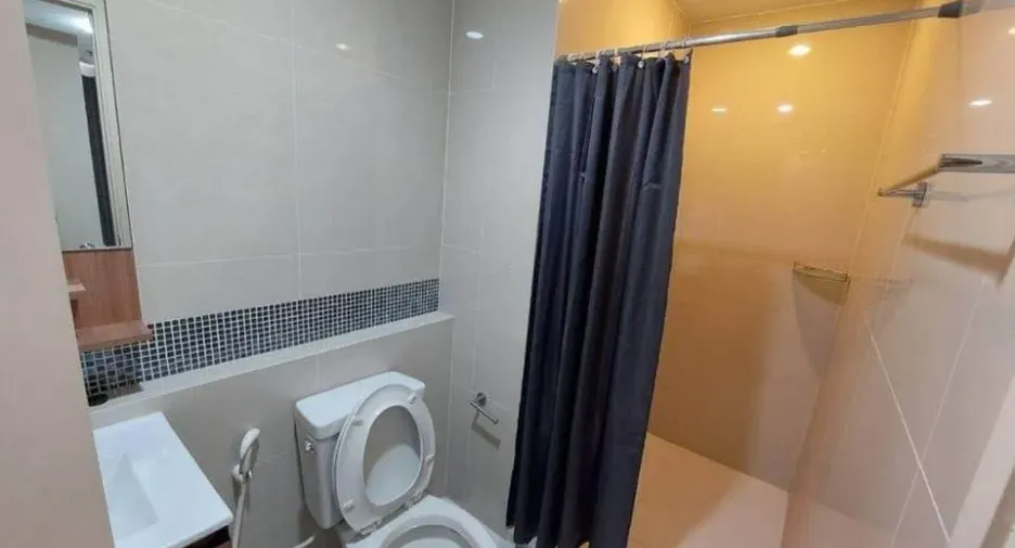 For rent 2 bedrooms condo in Bang Khae, Bangkok