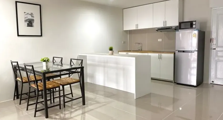 Wohnung zur Miete mit 2 Zimmer in Khlong Toei, Bangkok