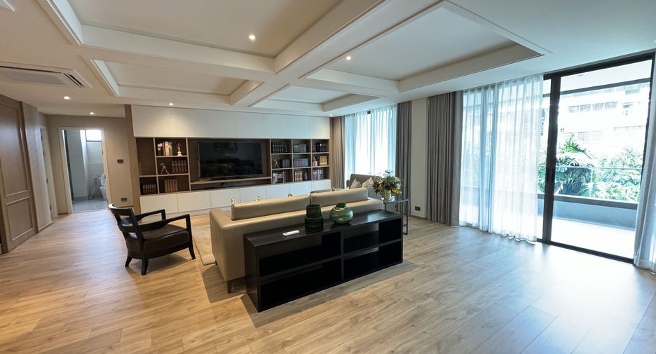 À louer 3 chambres appartement à Watthana, Bangkok