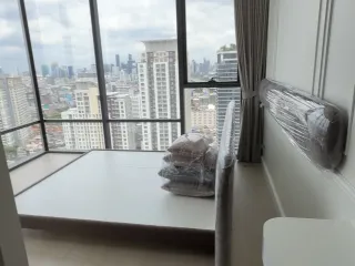 For rent 2 bedrooms condo in Ratchathewi, Bangkok