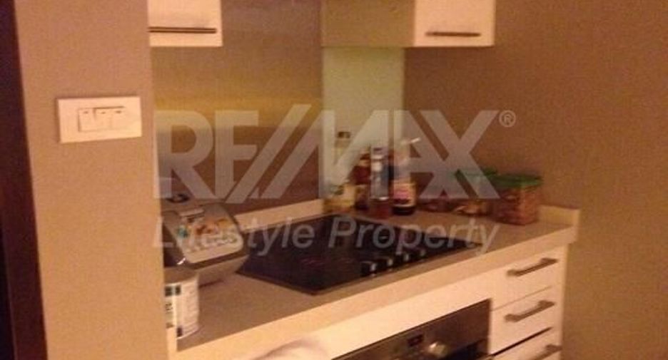 For rent 1 bed condo in Watthana, Bangkok