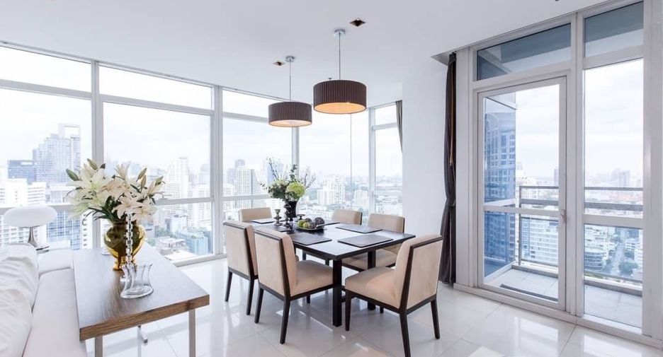 Wohnung zur Miete mit 3 Zimmer in Pathum Wan, Bangkok