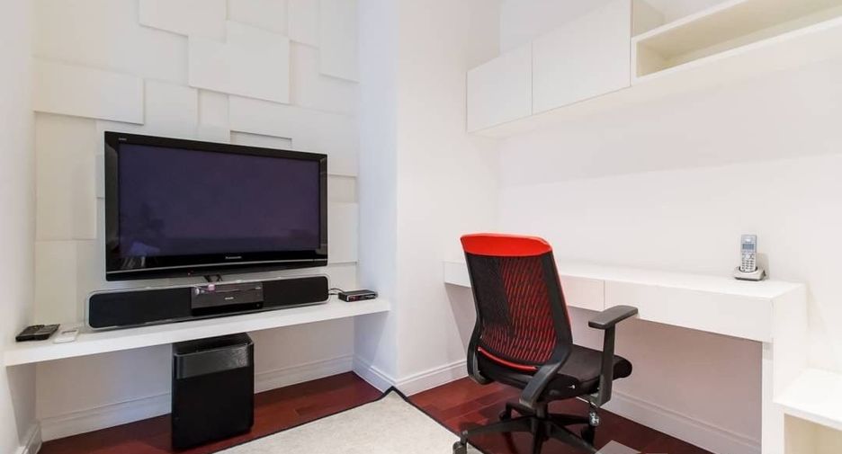 Wohnung zur Miete mit 3 Zimmer in Pathum Wan, Bangkok