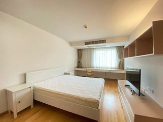 For rent 3 bedrooms condo in Phra Khanong, Bangkok