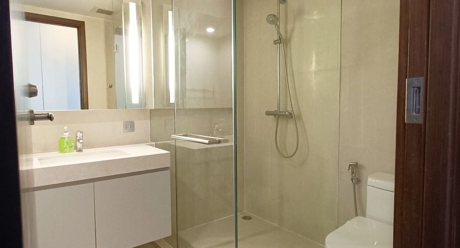 For rent 1 bed condo in Watthana, Bangkok
