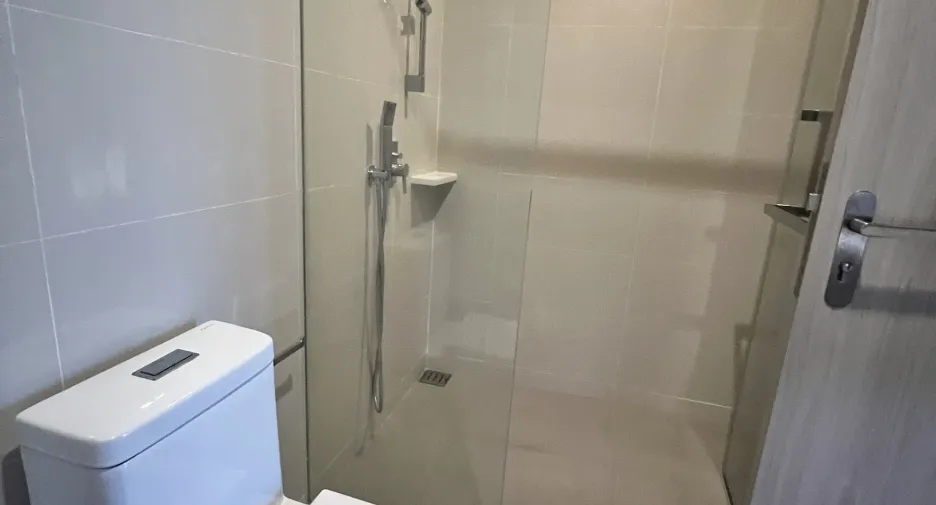 For rent 2 bedrooms condo in Bang Sue, Bangkok
