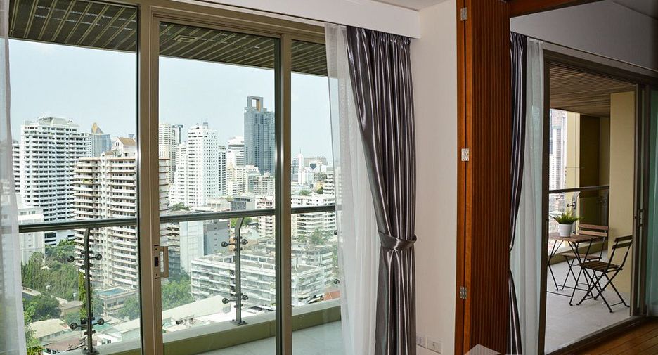 À louer 3 chambres condo à Khlong Toei, Bangkok