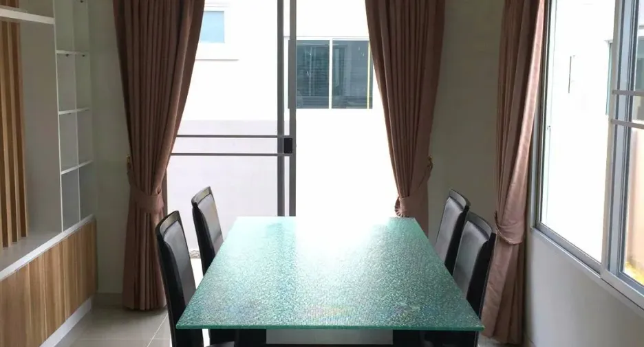 For rent 3 bedrooms house in Bang Phli, Samut Prakan
