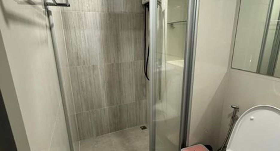 For rent 2 bedrooms condo in Suan Luang, Bangkok