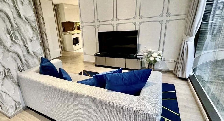For rent 2 bedrooms condo in Khlong Toei, Bangkok
