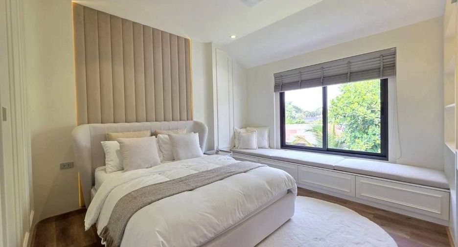For sale 5 bedrooms villa in Saraphi, Chiang Mai