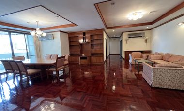 Condo en alquiler de 3 habitaciones en Watthana, Bangkok