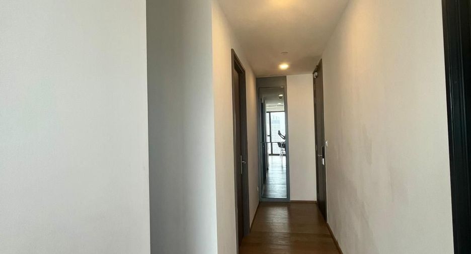 Wohnung zur Miete mit 2 Zimmer in Bang Rak, Bangkok