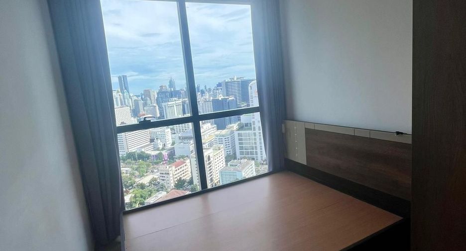 Wohnung zur Miete mit 2 Zimmer in Bang Rak, Bangkok