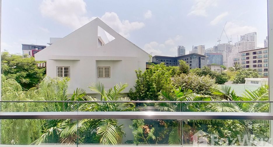 For rent 2 bedrooms condo in Khlong Toei, Bangkok