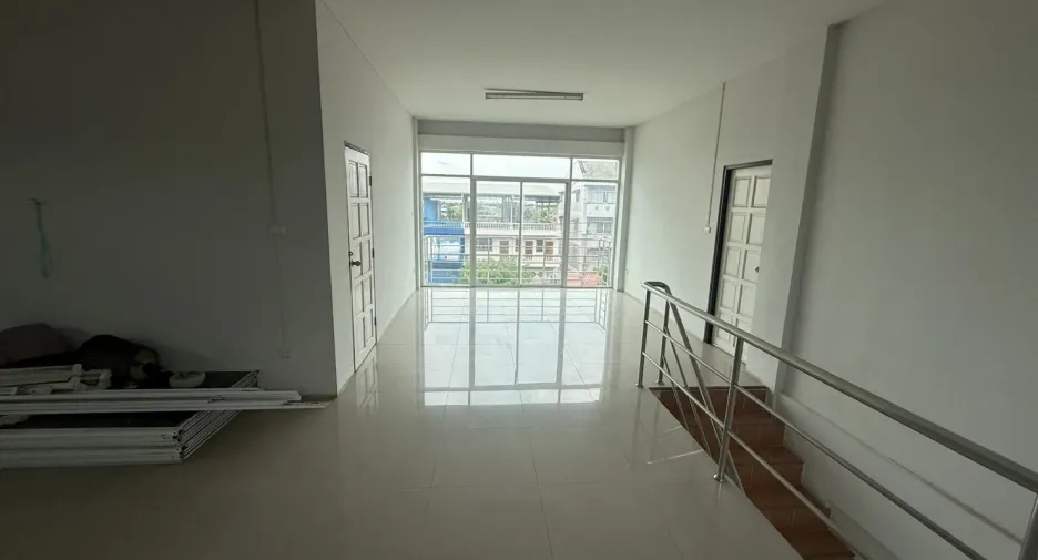 For rent retail Space in Sai Mai, Bangkok