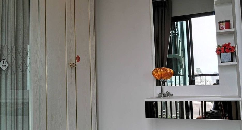 For rent 1 bed condo in Pathum Wan, Bangkok